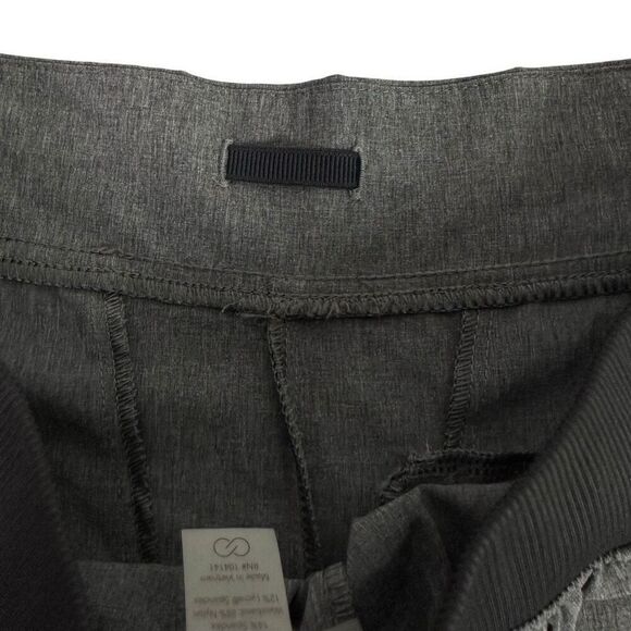 Calia By Carrie Underwood Anywhere Gray Shorts size Small Zip Pockets Stretch - Picture 6 of 8